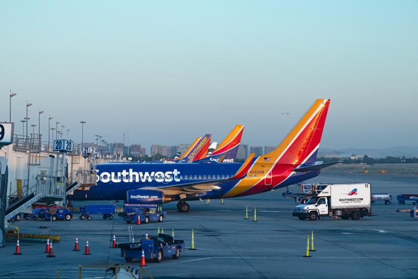 Aerolínea Southwest presenta inconvenientes debido a problemas en sus sistemas