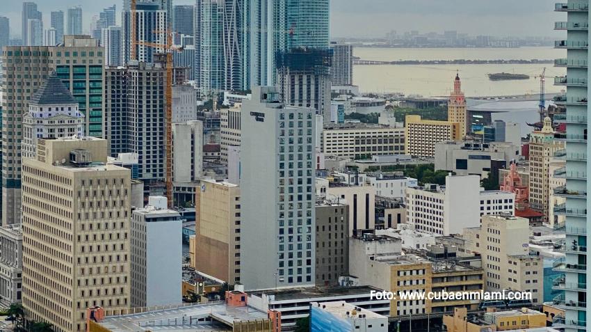 Encuentran problemas en edificios de Miami-Dade durante la auditoría de 30 días del condado
