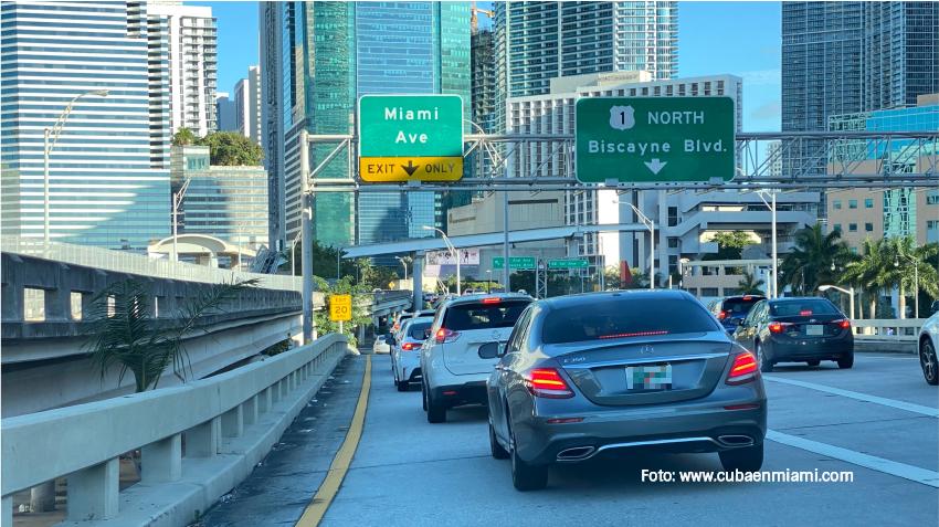 Florida avanza con sus planes de crear placas de auto digitales