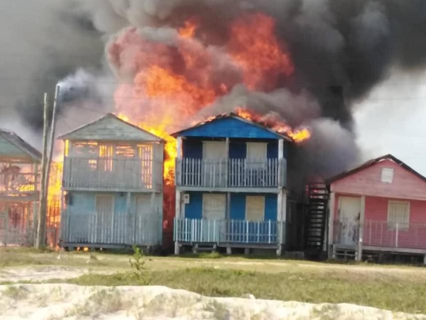 Reportan incendio en Pinar del Río que dejó al menos 9 familias sin hogar