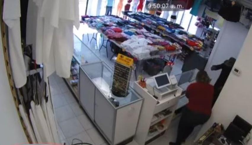 Cubano de Miami denuncia robo armado en su joyería; todo queda captado en cámara