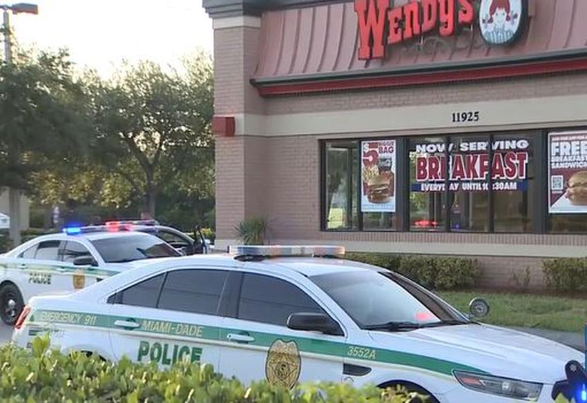 Discusión entre dos clientes termina con tiroteo mortal en un Wendy's en Miami