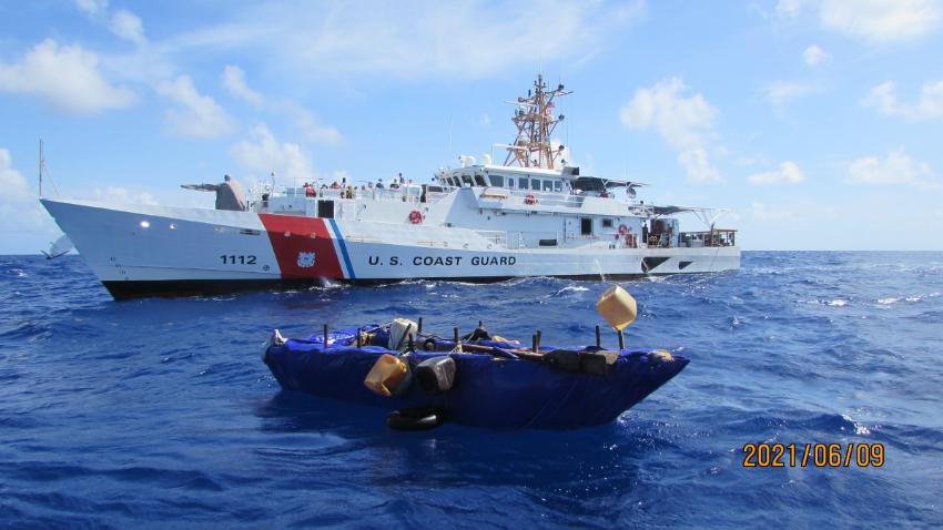 Un grupo de balseros cubanos fueron trasladados a Bahamas por la Guardia Costera de EE.UU