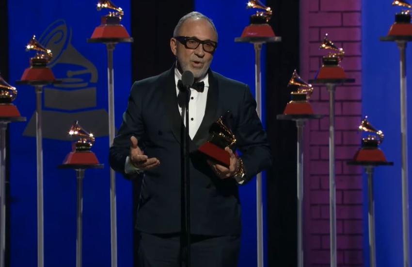 Emilio Estefan dedica el Latin Grammy de Gloria a una "Cuba Libre"