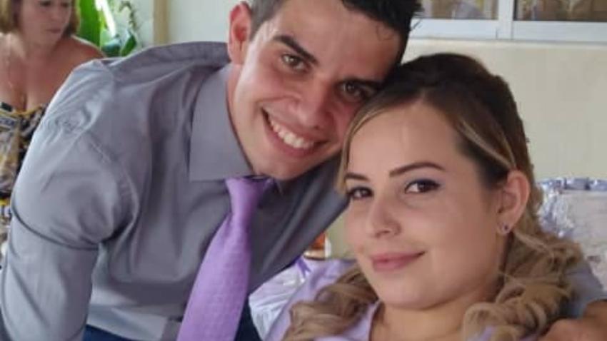 La cubana Mailen Díaz Almaguer, única sobreviviente del accidente aéreo en Cuba comparte su felicidad junto a su novio
