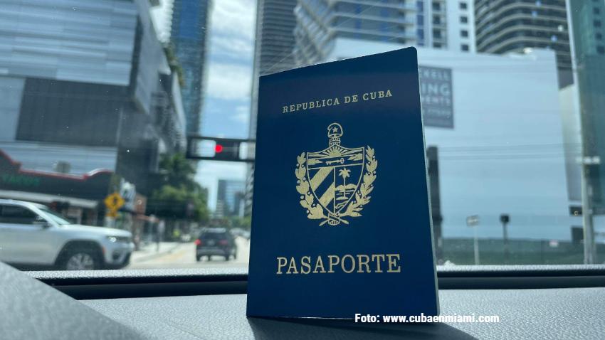 Preparan en Cuba leyes sobre Pasaporte y Extranjería