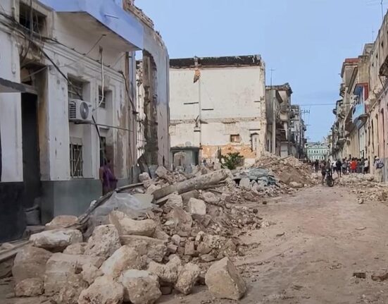 Varios derrumbes en La Habana Vieja dejó el huracán Ian tras su paso