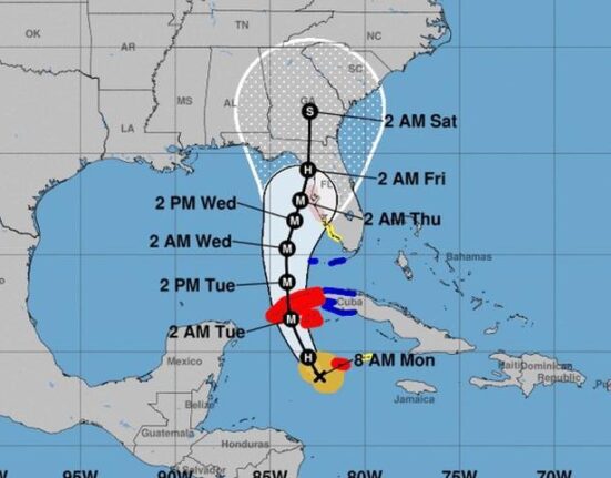 Se forma el huracán Ian y continúa rumbo a Cuba y Florida