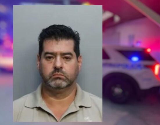 Arrestan a cubano que trabajaba en mantenimiento en un condominio en Kendall y lo acusan de robar a residentes joyas valoradas en miles de dólares