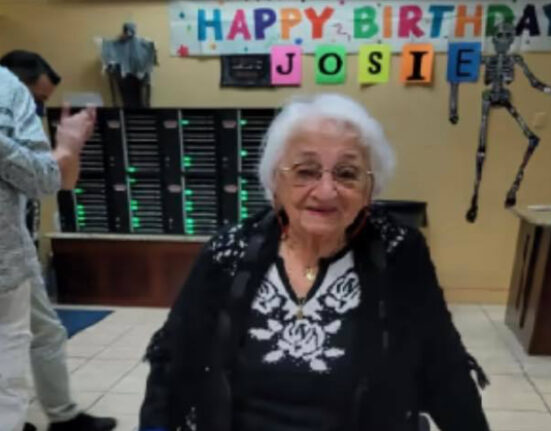 Abuelita de Florida celebra sus 108 años este fin de semana en el Four Corners Bingo Hall de Pompano Beach