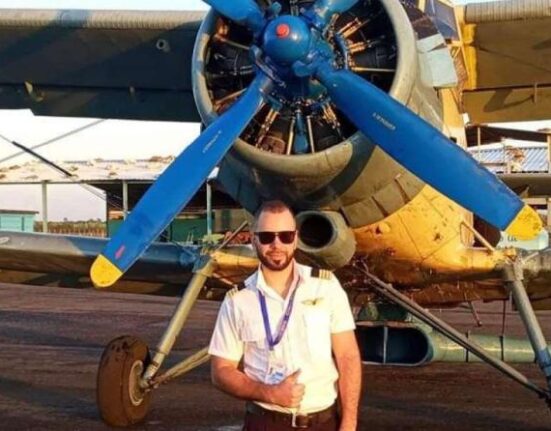 Piloto cubano que llegó al Sur de la Florida en un avión ruso asegura que si lo deportan lo van a asesinar