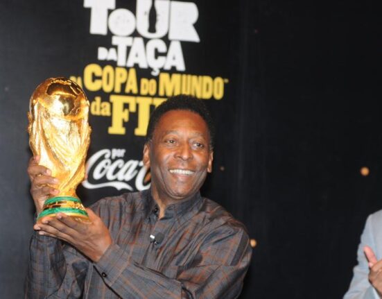 Muere Pelé, considerado por muchos el mejor futbolista de la historia
