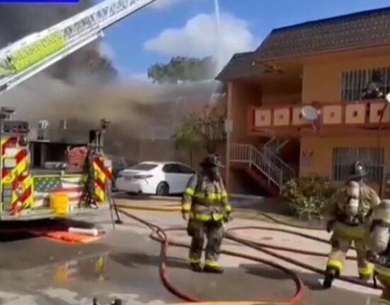 Cerca de 200 personas en Miami se quedan sin hogar después de que su edificio se incendiara