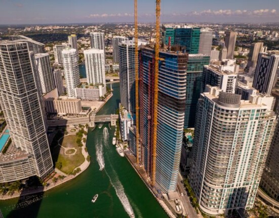 Nuevo estudio usando datos del correo muestra que Miami ha sido la ciudad con más crecimiento de población
