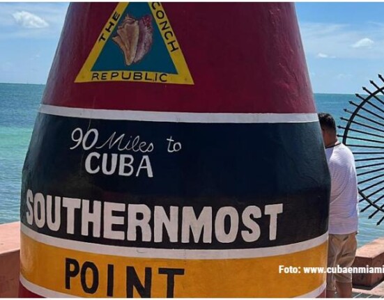 Boya de las 90 millas a Cuba, un símbolo en el Sur de la Florida
