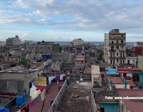 Calles de La Habana desbordadas de contenedores de basura preocupan a los cubanos