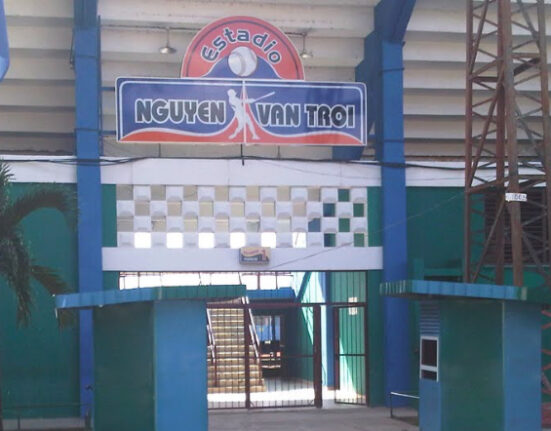 Alza de la violencia en Cuba: Arrestan a sujeto que apuñaló a un joven en las inmediaciones del estadio de béisbol en Guantánamo