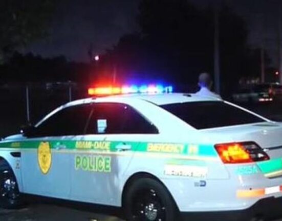 Asesinan a un adolescente en el noroeste de Miami y la policía busca al responsable
