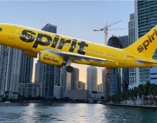 Aerolínea Spirit planea contratar a 4000 empleados y realizará feria en el Sur de la Florida