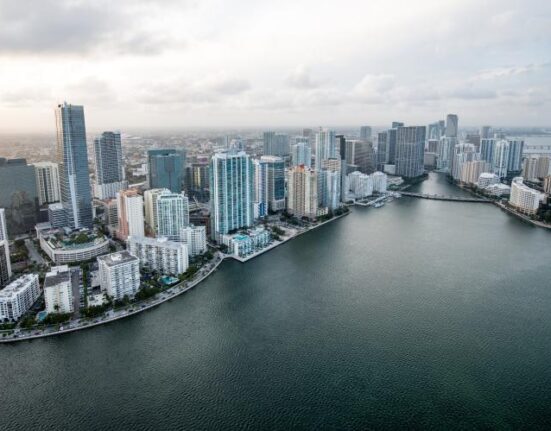 Costo de vivir en Miami se eleva en el 2023; una persona sola necesita al menos $4600 dólares al mes para vivir en Miami