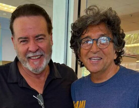 Alfredito Rodríguez se encuentra casualmente con César Évora en Miami: “Muchísimos años sin vernos”