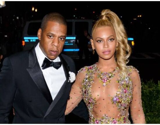 Beyoncé y Jay-Z compran millonaria mansión en California por 200 millones de dólares