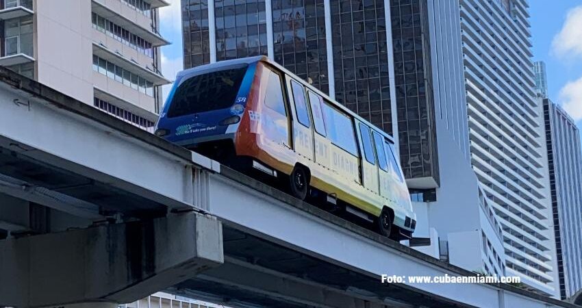 metromover-miami-centro