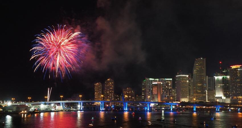 fuegos-artificiales-downtown-miami