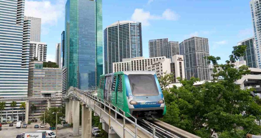 metromover-maimi-explorando