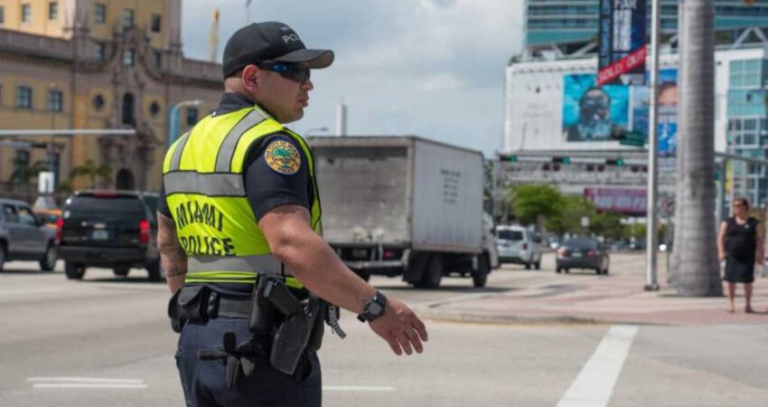 policia-downtown-miami