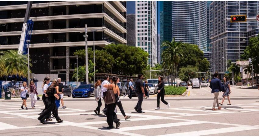 Personas en Brickell