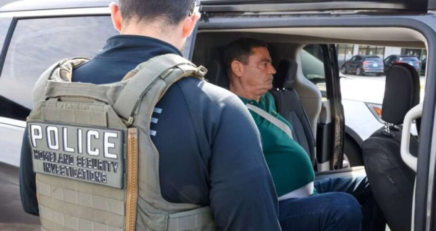 DEPORTADOREPRESOR